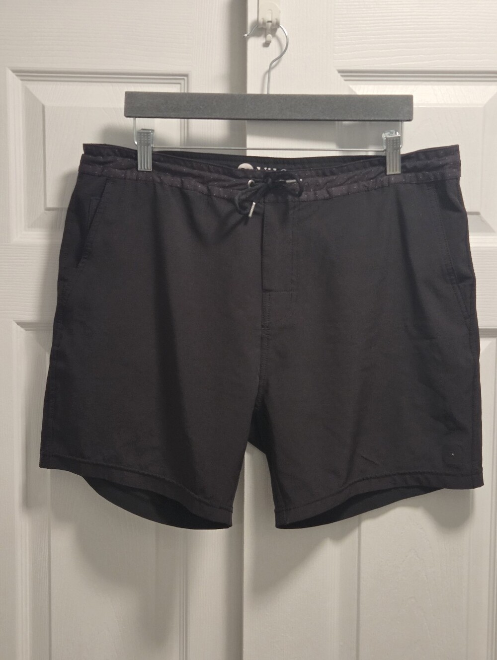 Vuori Boardshorts - Size 34, 5" Inseam